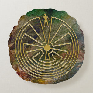 MAN IN THE MAZE gold + your background Round Cushion