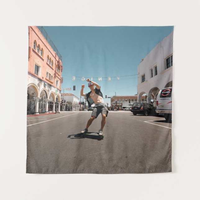 Man playing skateboard tapestry (Front)