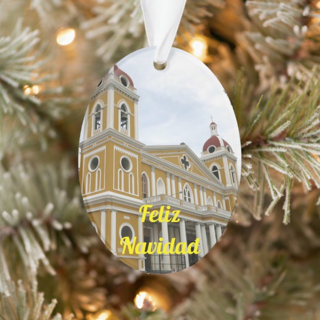Managua, Nicaragua Panoramic Christmas Ornament (Tree)