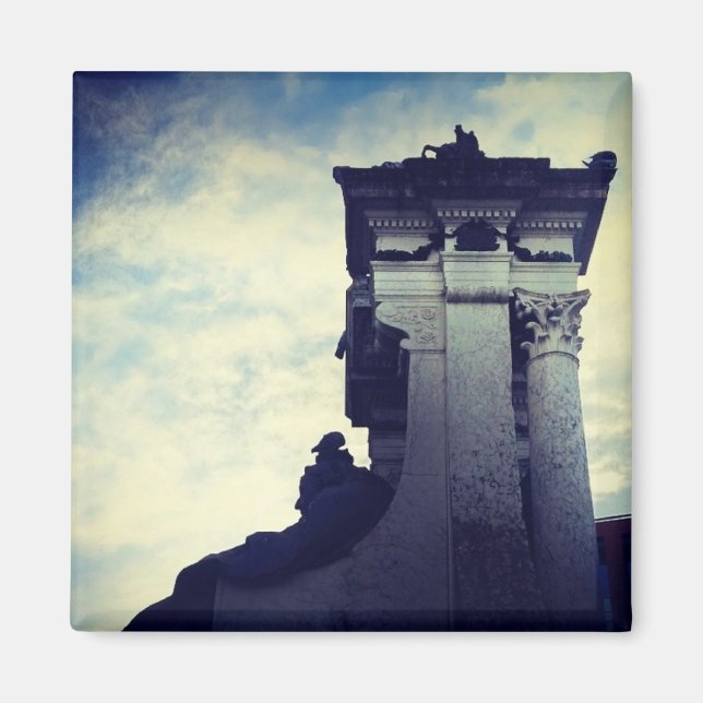 Manchester - Queen Victoria Magnet (Front)