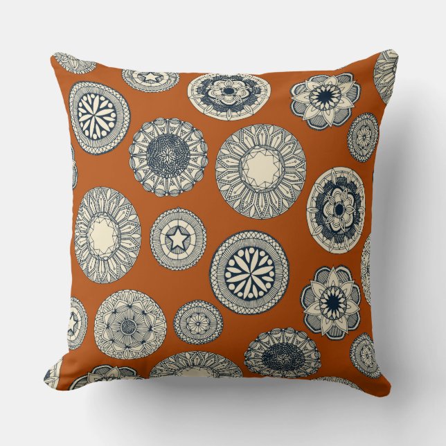 mandala cirque spot orange cushion (Front)