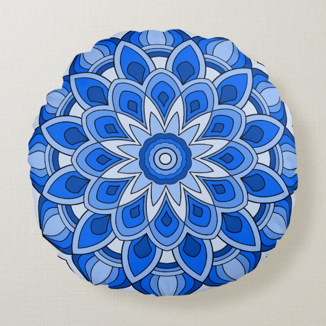 Mandala in blue round cushion (Front)