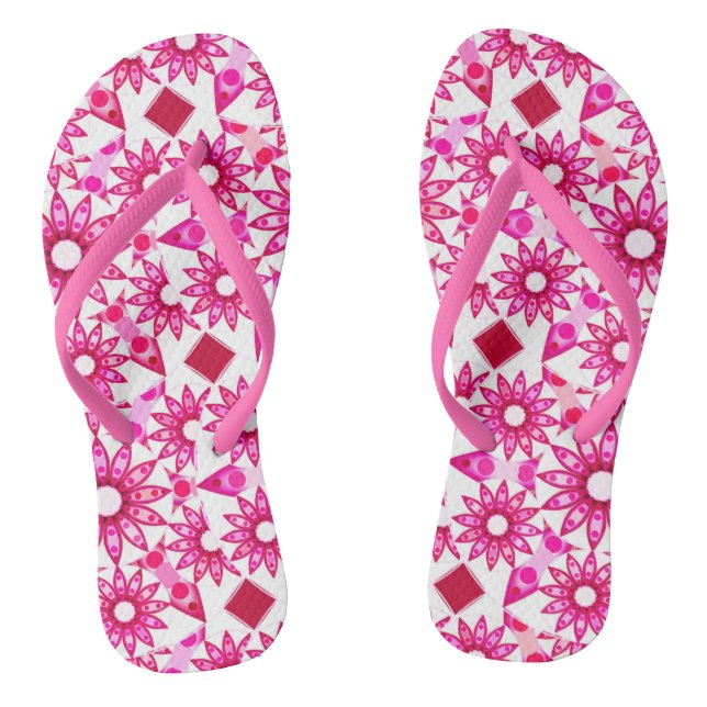 Mandala pattern in shades of pink, maroon flip flops (Footbed)