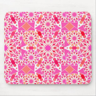 Mandala pattern, shades of pink and coral mouse mat