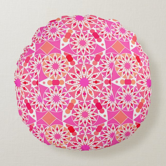Mandala pattern, shades of pink and coral round cushion (Front)