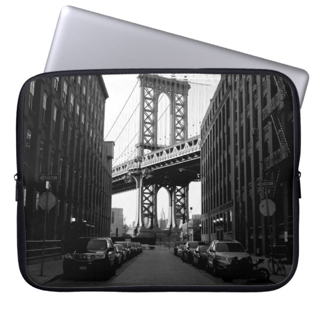 MANHATTAN BRIDGE LAPTOP SLEEVE (Front)