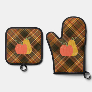 manic autumn pumpkin oven mitt & pot holder set
