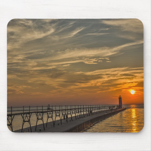 Manistee North Pierhead Lighthouse Mouse Mat (Front)