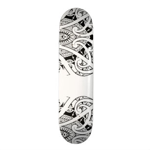 Maori koru tattoo with Polynesian patterns Skateboard