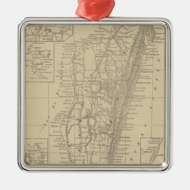 Map of Madagascar Metal Tree Decoration (Front)