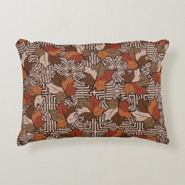 Maple Leaves Four-Finger Flower Pattern Decorative Cushion (Front)