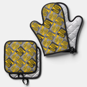Marching Baritone Crosshatch Oven Mitt & Pot Holder Set
