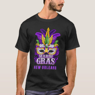 Mardi Gras 2022 Beads Mask Feathers New Orleans T-Shirt