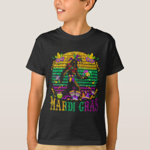 Mardi Gras Bigfoot Funny Kids Men Sasquatch Mardi T-Shirt
