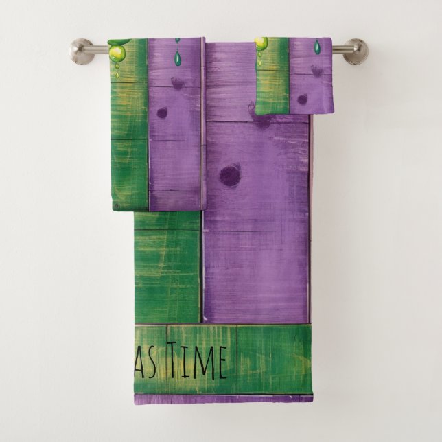 Mardi Gras | Green Gold Purple | Carnival  Bath Towel Set (Insitu)