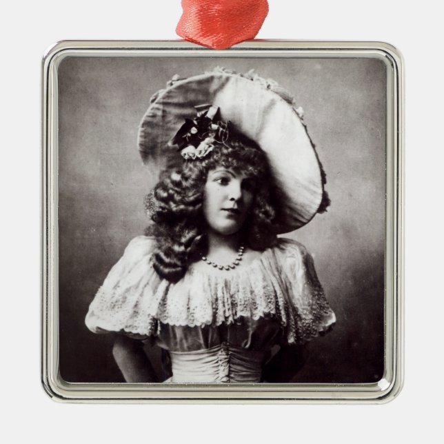 Marie Lloyd Metal Tree Decoration (Front)