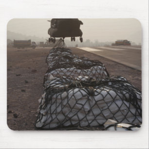 Marines attach sling loads mouse mat