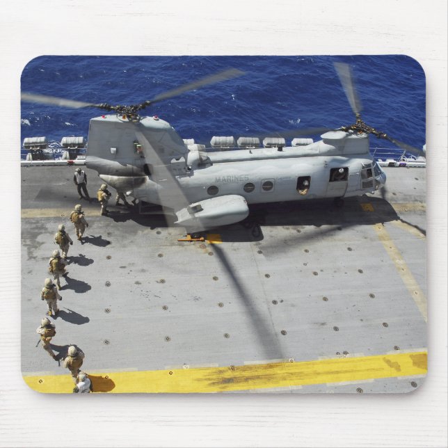 Marines board a CH-46E Sea Knight helicopter Mouse Mat (Front)