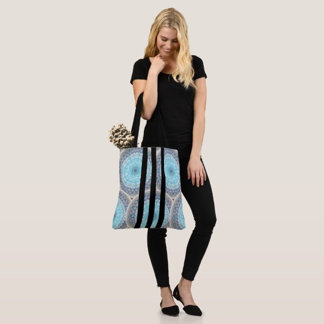 MARKET large tote | m3galleryStudio Bag (On Model)