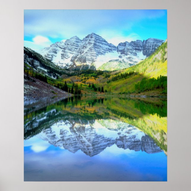 Maroon Bells reflecting in Maroon Lake Poster (Front)