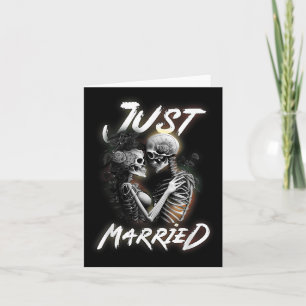 Married Halloween Skeleton Bride And Groom Wedding Card