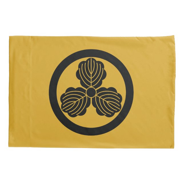 Maru ni Mitsukashiwa Pillowcase (Back)