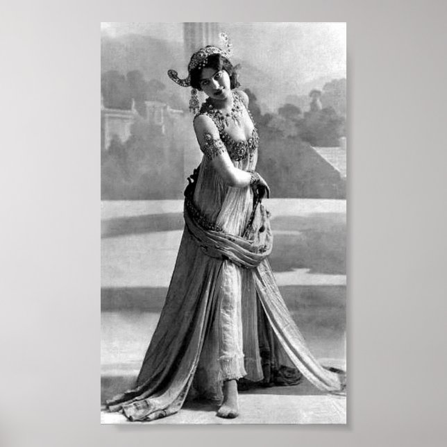 Mata Hari in Paris – Margaretha Geertruida Poster (Front)