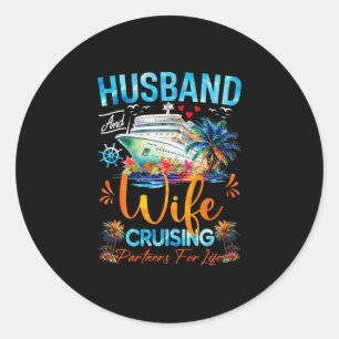 Matching Couple Shirt Husnd Wife Cruising 2025 Tee Classic Round Sticker