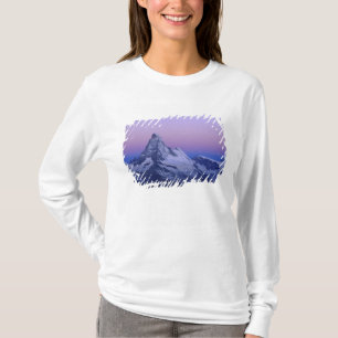 Matterhorn at dawn, Zermatt, Swiss Alps, T-Shirt