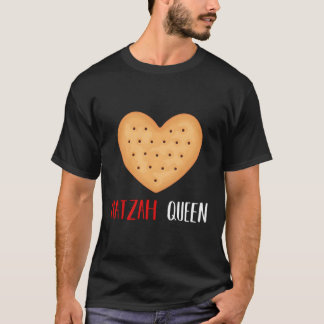 Matzah Queen Passover Matzah Matzo Haggadah Seder  T-Shirt
