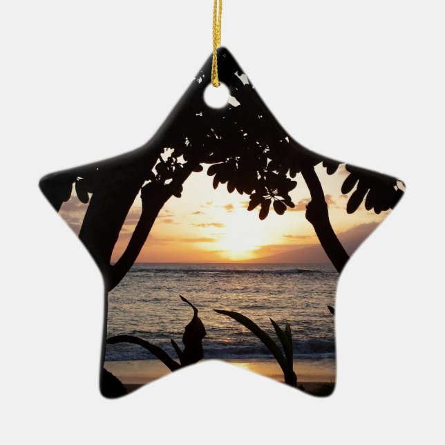 Maui Hawaii Beach Sunset Ceramic Tree Decoration (Front)