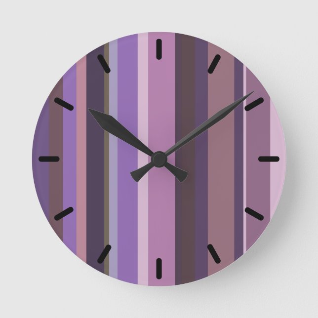 Mauve vertical round clock (Front)