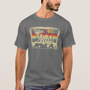 May 1980 42Nd Birthday Gift Retro 42 Years Old Vin T-Shirt