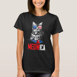 Mb35 4th Of July Meowica American Flag Firework Ca T-Shirt
