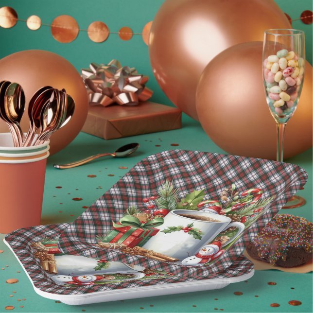 McDuff Dress Modern Scottish Tartan Christmas Paper Plate (Multi)