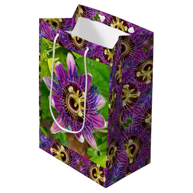 Med Gift Bag Passionvine Flower (Front Angled)
