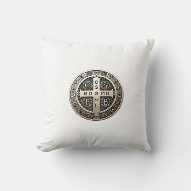 medalla de San Benito Cushion (Front)