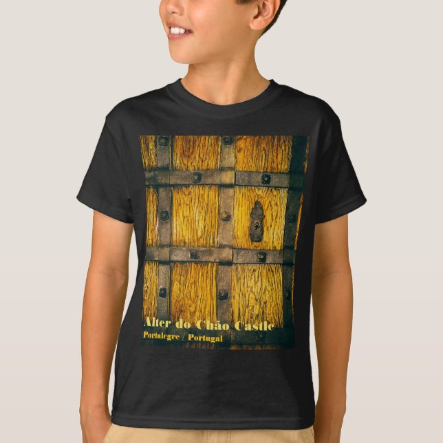 Mediaeval castle gate close-up T-Shirt (Front)
