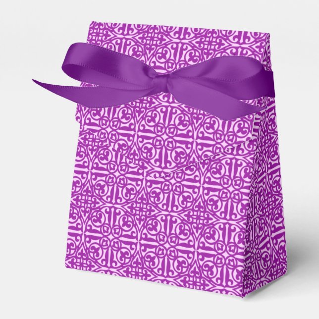 Mediaeval Damask Fleur-de-lis, amethyst purple Favour Box (Front Side)