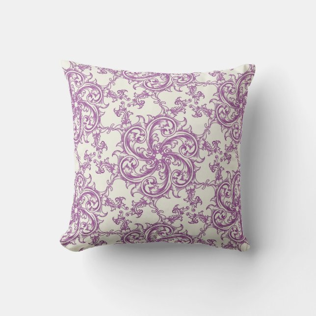 mediaeval flower pattern pillow (Front)