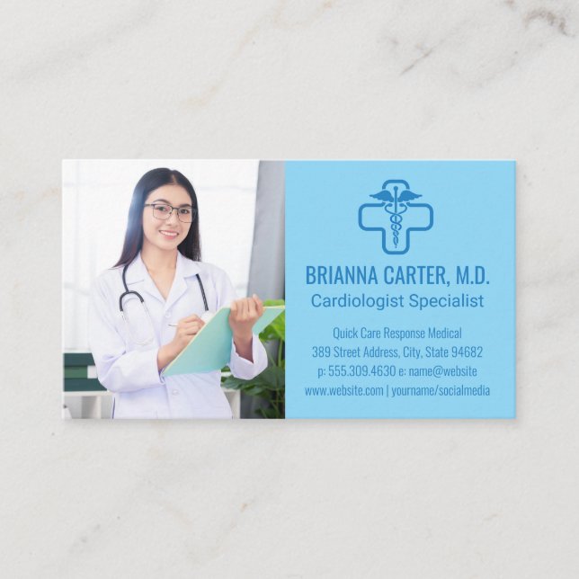 Medical Doctor with Clipboard | Hospital Workers Business Card (Front)