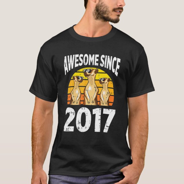Meerkat Awesome Since 2017 5Th Birthday 5 Years Ol T-Shirt (Front)
