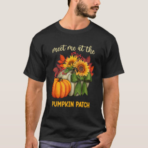 Meet Me At The Pumpkin Patch Halloween Vintage pum T-Shirt