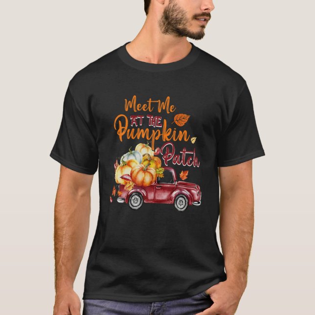 Meet Me At The Pumpkin Patch Women Girl Fall Hallo T-Shirt (Front)