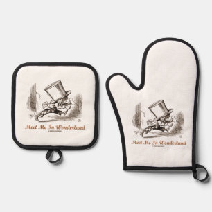 Meet Me In Wonderland Mad Hatter Running Oven Mitt & Pot Holder Set
