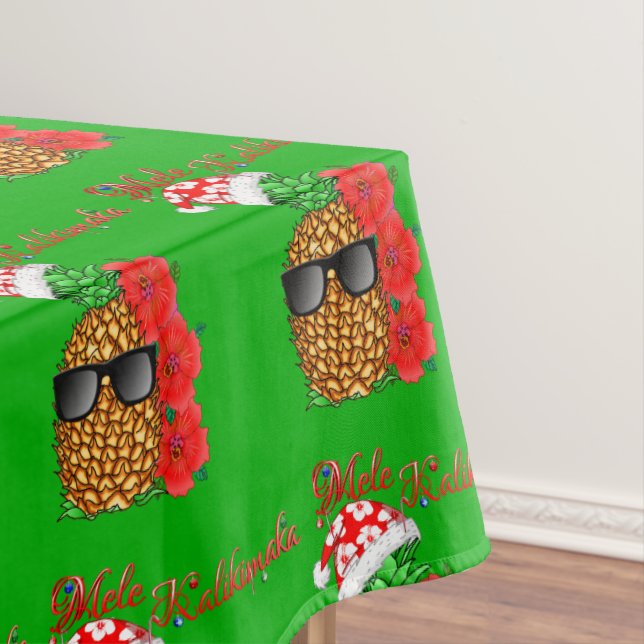 Mele Kalikimaka Christmas Pineapple Tablecloth (In Situ)