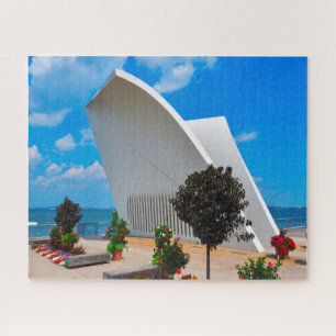 Memorial Building Staten Island New York. Jigsaw Puzzle