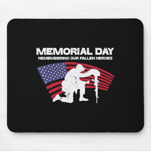 Memorial Day Remembering Our Fallen Heroes US Flag Mouse Mat (Front)