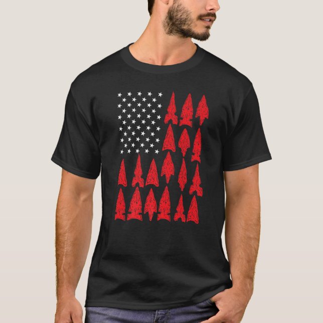 Mens Archery collecting arrowhead hunter us flag P T-Shirt (Front)