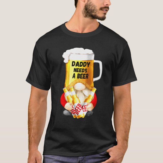 Mens Beer Mug Gnome Tee For Dad Gardener - Daddy N (Front)
